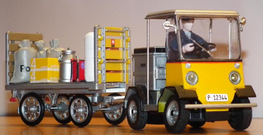 Luggage tractor