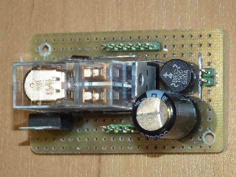 Synchronous control for both of the pantos