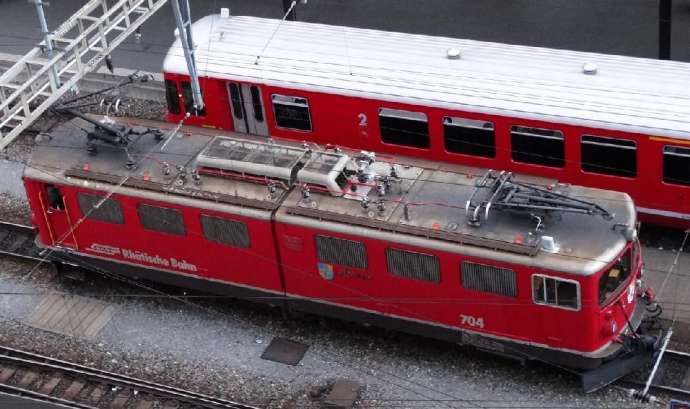 The RhB 704's roof