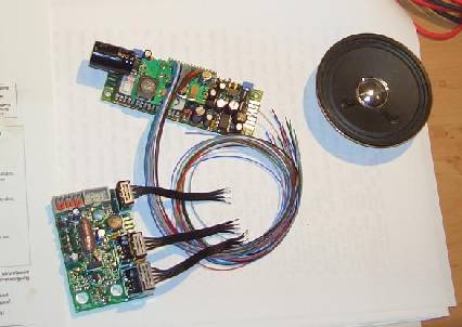 Starting delay circuit, sound and power storage board, speaker
