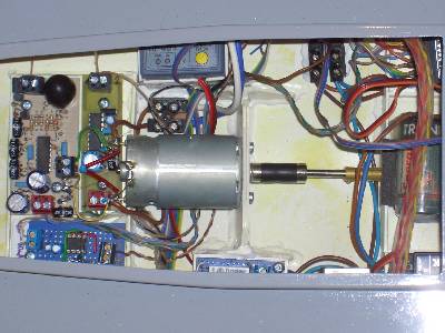 Weitere Elektronik fuer Licht- und Ton-Effekte
