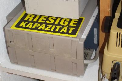 SCSI shelf mit 7 slots